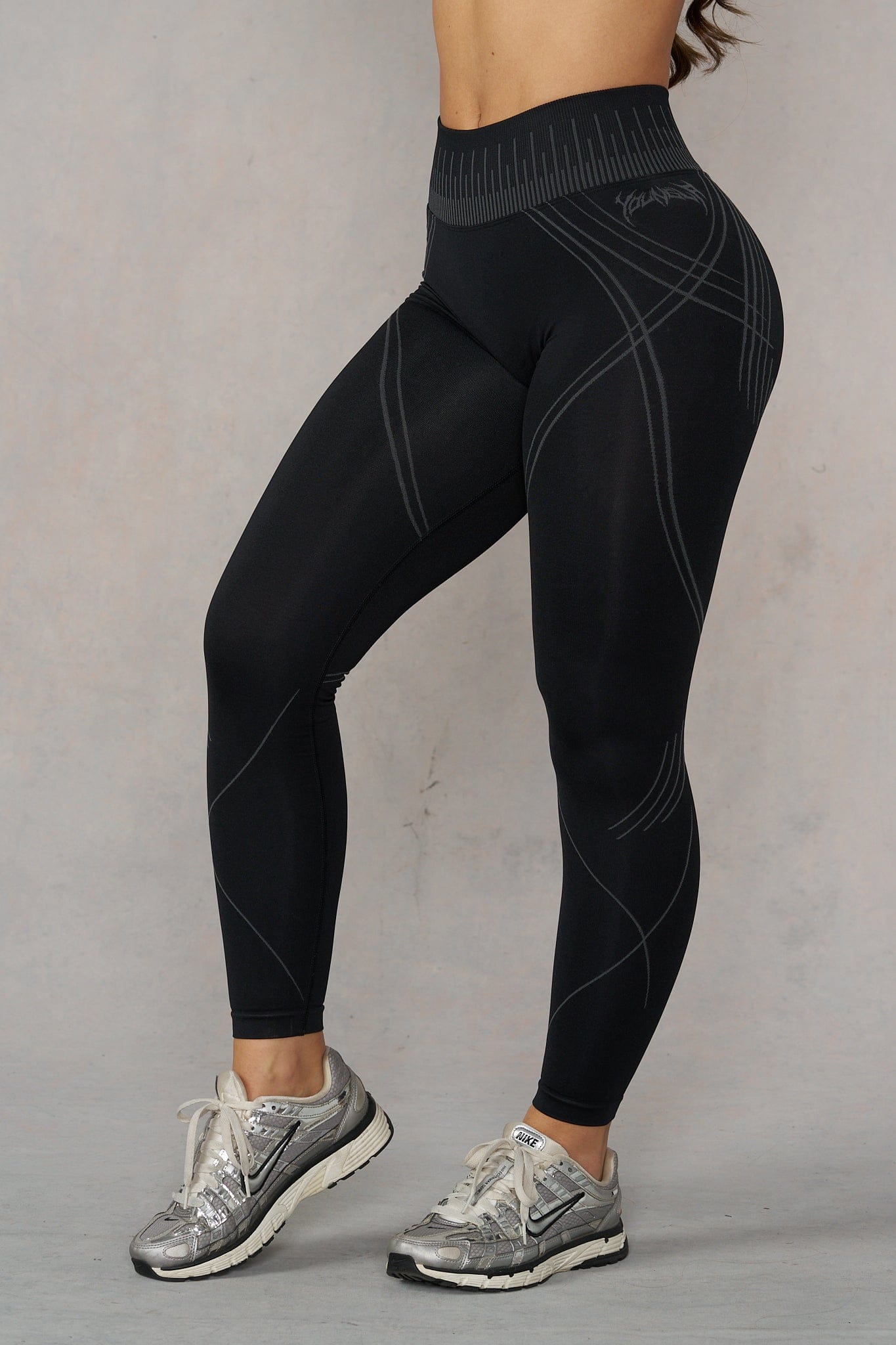 W2234 Batman Seamless Leggings